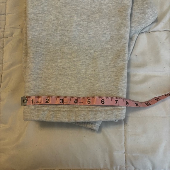 Aritzia Cozy Sweatfleece Mega Straight™ Sweatpant Heather Chrome (gray) - Picture 12 of 15